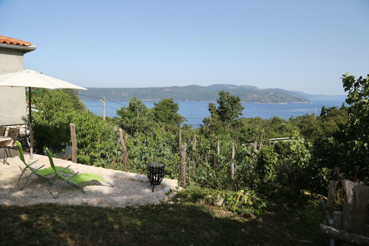 Apartments Tinka Brseč 외부 사진