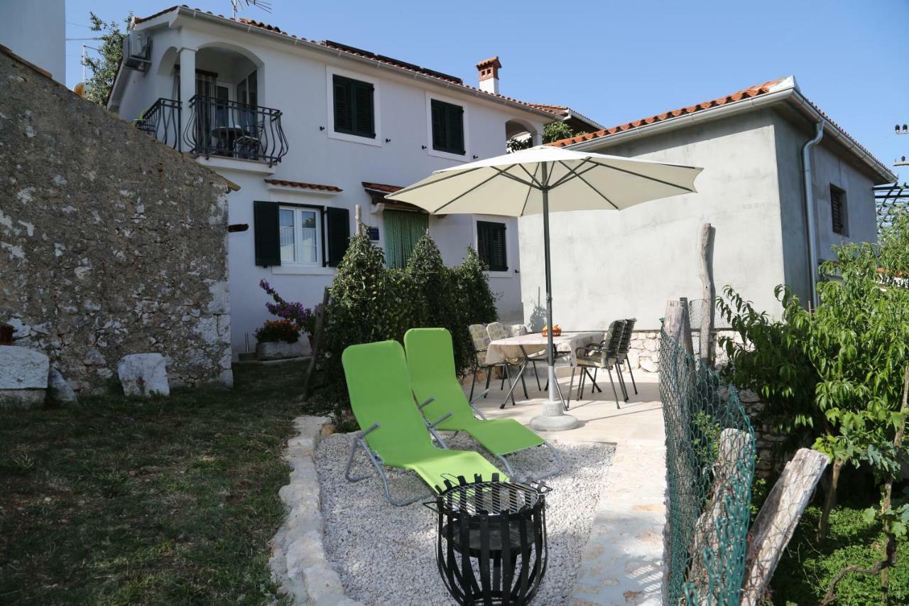 Apartments Tinka Brseč 외부 사진
